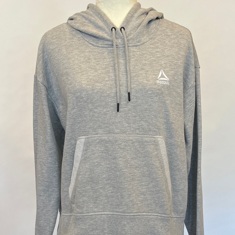 WLSS039 Reebok Gray Hoodie with Kangaroo Pocket size large